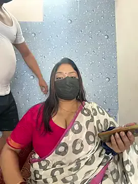 qwe522522 – webcam model profile photo Image 4