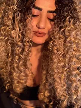 LovelyEileen – webcam model profile photo Image 8