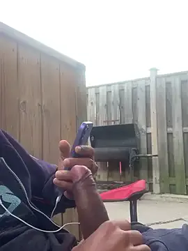 tommyjoyer – webcam model profile photo Image 11