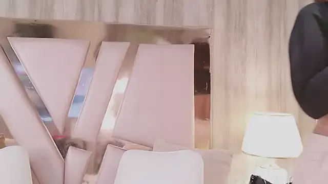 QueenPanther – webcam model profile photo Image 14