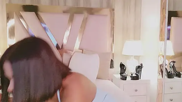 QueenPanther – webcam model profile photo Image 6