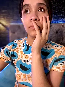 Rose_berry – webcam model profile photo Image 3