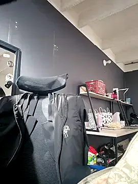 Live with Angele_wrz on FliCam Image 17