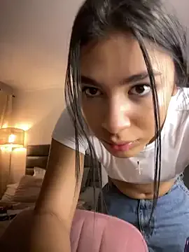 PaolaFalkon – webcam model profile photo Image 2