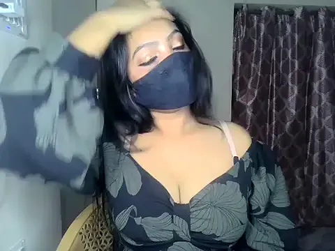 PEACHYxo – webcam model profile photo Image 13