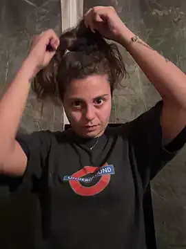 les_bains69 – webcam model profile photo Image 4