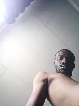 HotNSensual – webcam model profile photo Image 10