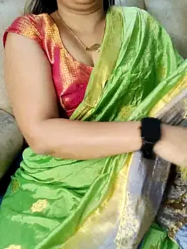 linaglam – webcam model profile photo Image 2