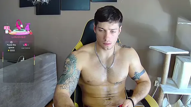 AlessiaRou – webcam model profile photo Image 13