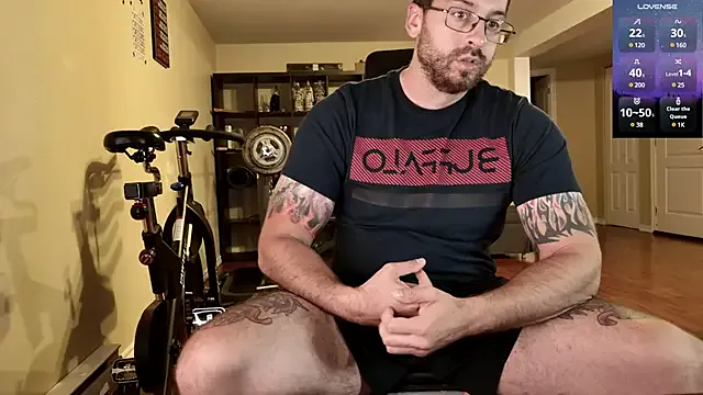 curlytwinkboy – webcam model profile photo Image 8