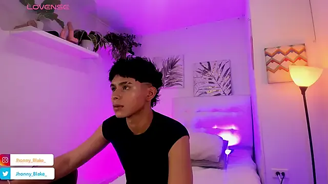 SandiSquirts – webcam model profile photo Image 5