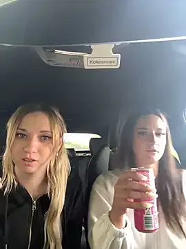 Live with Sophybeaumont on FliCam Image 11