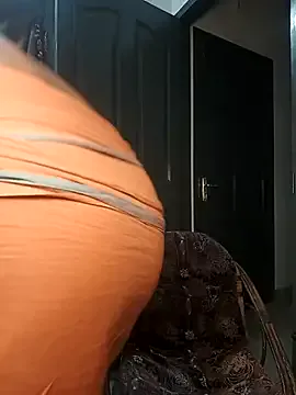 Bella-Grace – webcam model profile photo Image 12