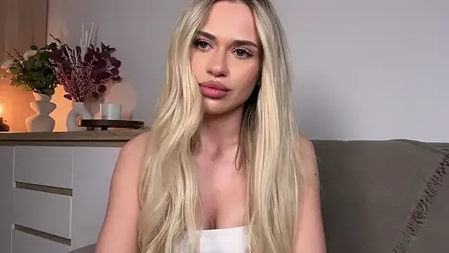 TifanyCadavid – webcam model profile photo Image 14