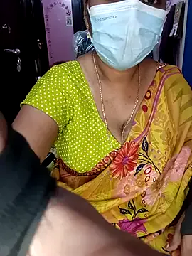 MiaRosel – webcam model profile photo Image 8