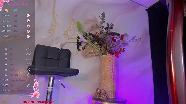 SandiSquirts – webcam model profile photo Image 16