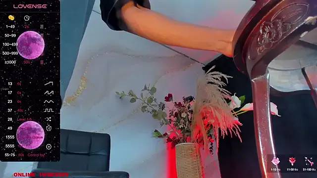 SandiSquirts – webcam model profile photo Image 7