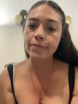 IsabelRavello – webcam model profile photo Image 2