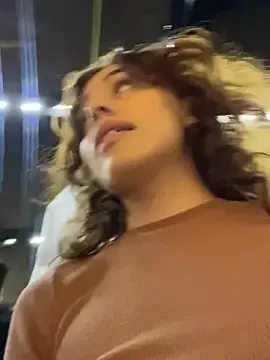 SashaShin – webcam model profile photo Image 9