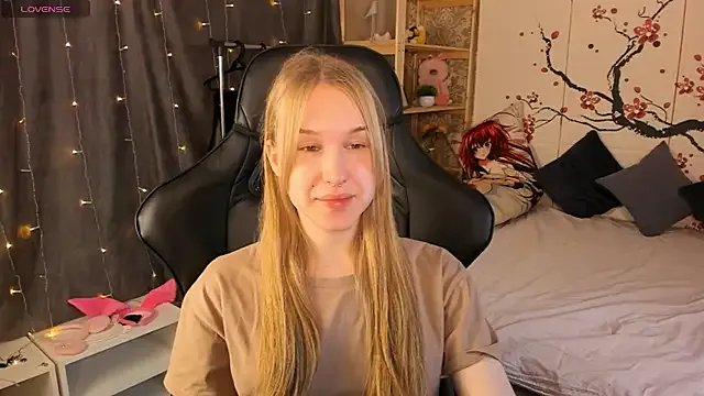 sweet_reverie – webcam model profile photo Image 5