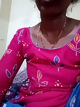 SandiSquirts – webcam model profile photo Image 14