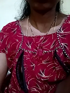 SandiSquirts – webcam model profile photo Image 7