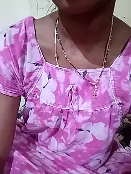 SandiSquirts – webcam model profile photo Image 9