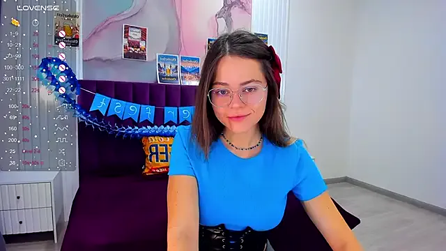 KarinaSanz – webcam model profile photo Image 17