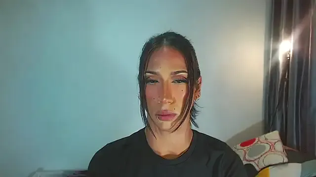 SandiSquirts – webcam model profile photo Image 7