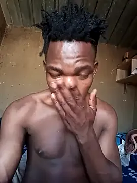 Zulyhenao18 – webcam model profile photo Image 3