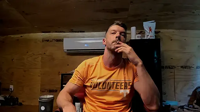 dimamozaev400 – webcam model profile photo Image 7