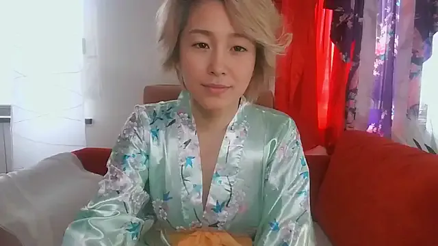 MiaRosel – webcam model profile photo Image 4