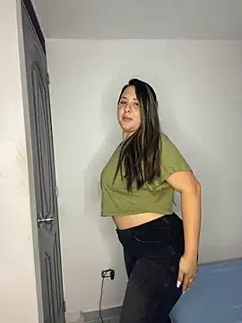 JuliaQuinn – webcam model profile photo Image 3