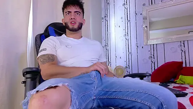 AshleyEmerald – webcam model profile photo Image 8