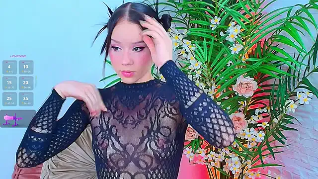 ChristalMoon – webcam model profile photo Image 18