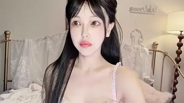 DIANITA_1988 – webcam model profile photo Image 18