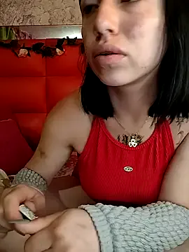 SugarDanger – webcam model profile photo Image 13