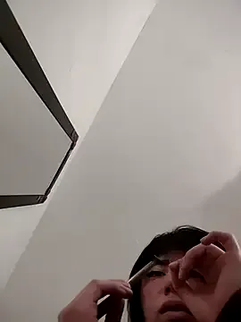 SugarDanger – webcam model profile photo Image 5