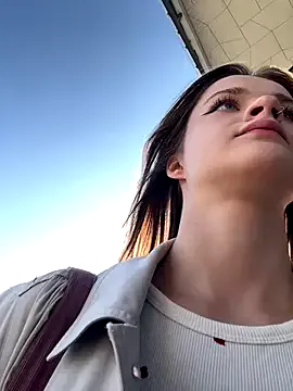 MadisonWilde – webcam model profile photo Image 12