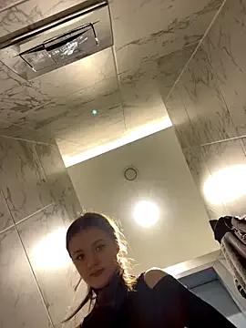 MadisonWilde – webcam model profile photo Image 16