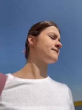 MadisonWilde – webcam model profile photo Image 2