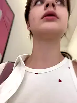 MadisonWilde – webcam model profile photo Image 3