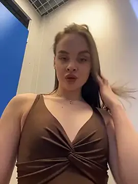 Live with __SAYO__ on FliCam Image 13