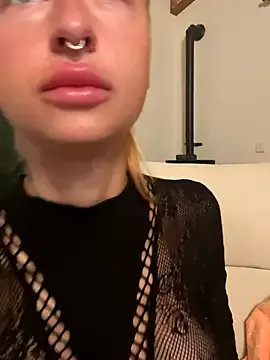 kylie_blck Image 14