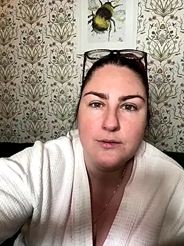 SandiSquirts – webcam model profile photo Image 15