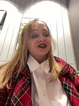 Live with MarDiaz on FliCam Image 7