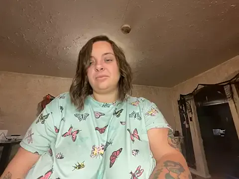 NickyGray – webcam model profile photo Image 13