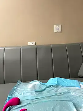 LimeLy – webcam model profile photo Image 4