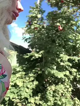 EmmaShaykk – webcam model profile photo Image 10