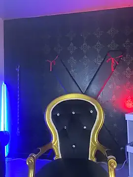 YennettSphinx – webcam model profile photo Image 5